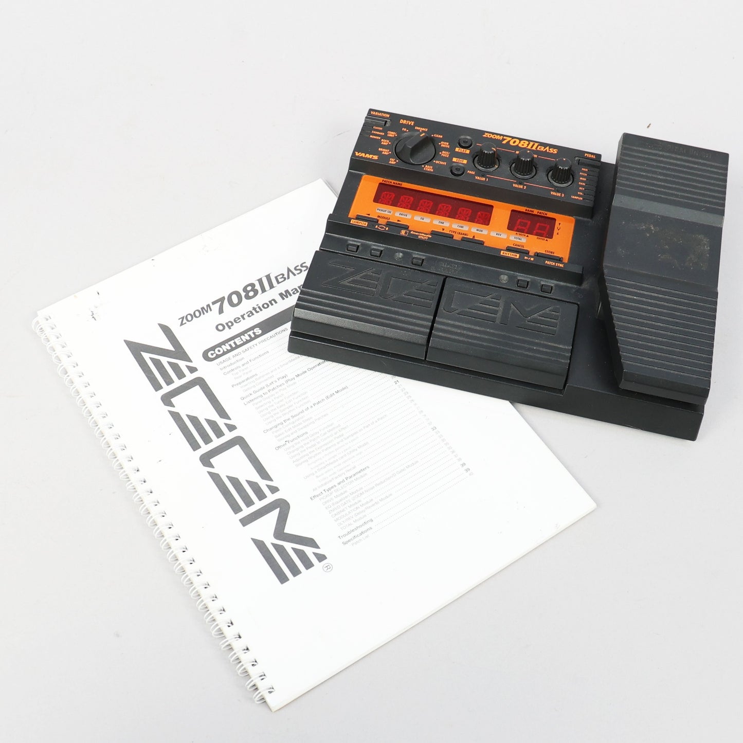 Zoom 708 II Bass - Multi Effect Pedal